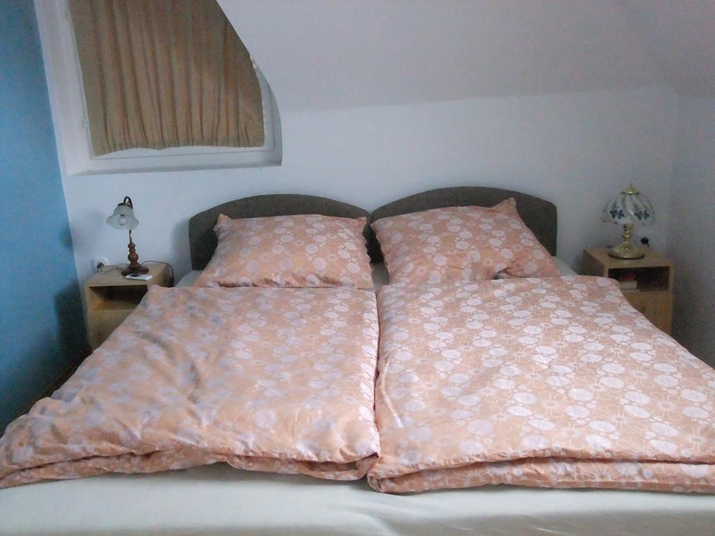 Levente Apartman Balatongyörök Esterno foto