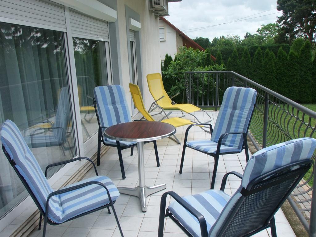 Levente Apartman Balatongyörök Esterno foto