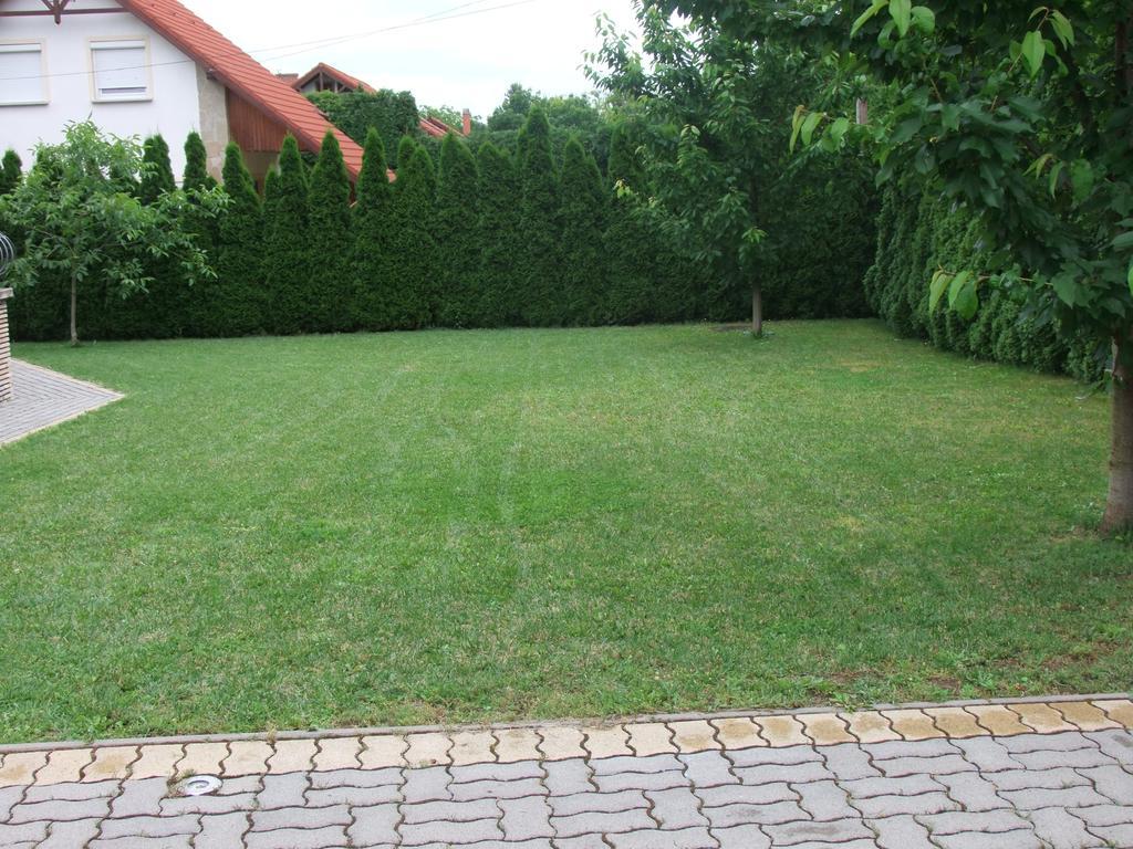 Levente Apartman Balatongyörök Esterno foto